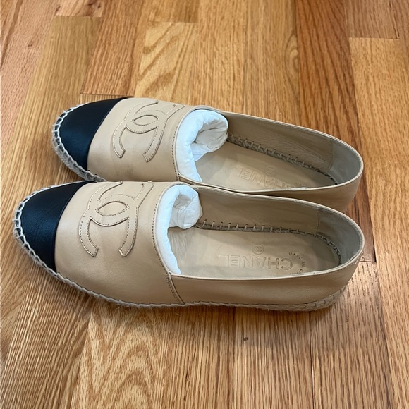 Chanel Lambskin CC Espadrilles Flats Two tone Nude Black - Picture 3 of 9